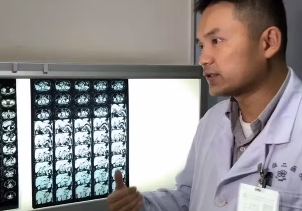 Bac si 'ac quy' bien benh nhe thanh nang...an tien phau thuat