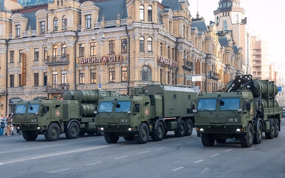 Kể từ đó, Lực lượng vũ trang Ukraine đã nhiều lần tấn công quân Nga bằng tên lửa Neptune. Trong số các mục tiêu được biết đến có kho dầu, kho đạn, hệ thống phòng không S-400 và sân bay.