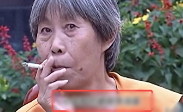 Lý Nhuận Anh không phải bà ngoại ruột của Tiểu Siêu Nghị mà là vợ hai của Võ Ứng Hải. Từ khi về nhà chồng, bà ta luôn có mâu thuẫn với Kiều Kiều, đặc biệt là sau khi Kiều Kiều kết hôn. Bà ta lo sợ rằng Kiều Kiều sẽ thừa kế tài sản của Võ Ứng Hải và sự yêu thương mà ông dành cho Tiểu Siêu Nghị càng làm tăng lòng ghen tị.