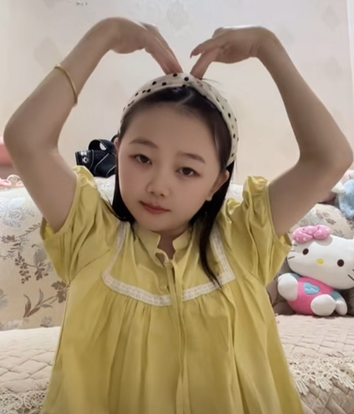 Cô hy vọng rằng trong tương lai, mình có thể đối mặt với cuộc sống một cách độc lập và tìm thấy hạnh phúc riêng. (Ảnh: Sohu)