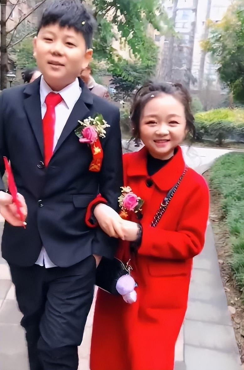 Khi có người hỏi về cuộc hôn nhân cũ, Dương Bình chia sẻ: "Tôi thật sự cảm thấy mệt mỏi rồi". (Ảnh: Sohu)