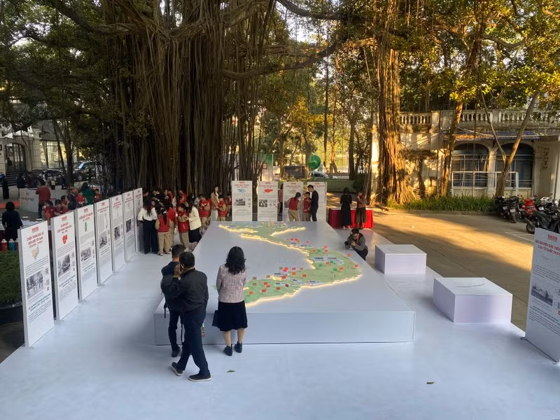 Triển lãm tương tác "Những trận đánh nổi tiếng, những vị tướng tài danh" là sự kiện hướng đến kỷ niệm 80 năm Ngày thành lập Quân đội nhân dân Việt Nam nhằm tạo ra trải nghiệm mới mẻ, phục vụ và thu hút công chúng tốt hơn của Báo Nhân dân.