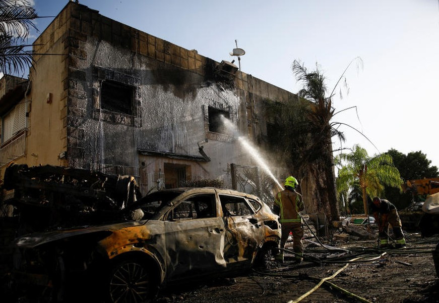 Rõ ràng Hezbollah đang ở trong tình trạng như rắn mất đầu, khi các chỉ huy cấp cao đã bị loại bỏ toàn bộ, trong khi chỉ huy cấp trung và cấp thấp nếu chưa bị tiêu diệt cũng đã bị thương nặng sau vụ tấn công bằng máy nhắn tin.