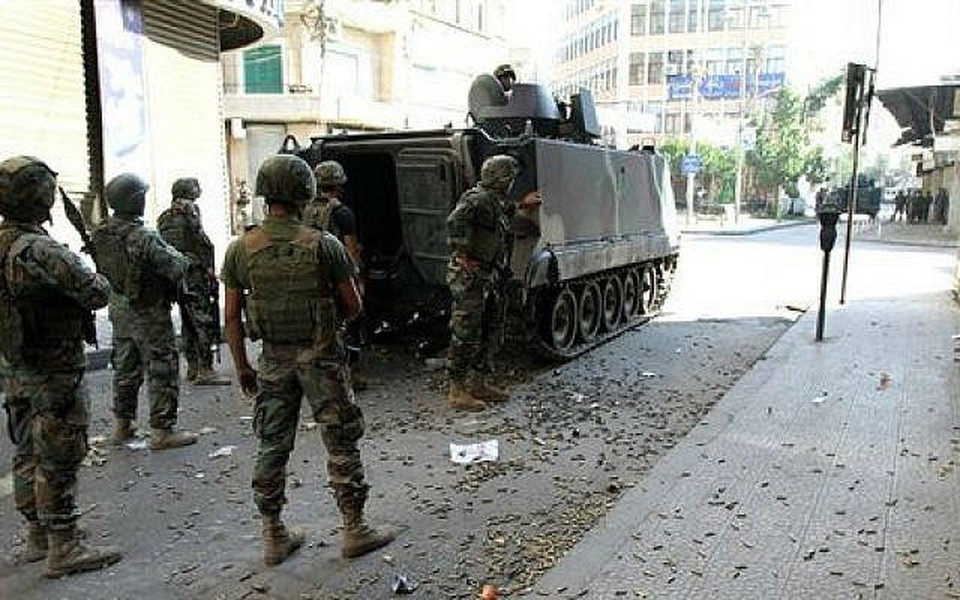 Ngoài ra họ còn có trong tay 718 hệ thống pháo binh, bao gồm 36 pháo tự hành M109 155 mm, 11 pháo phản lực BM-21 Grad, 218 pháo kéo M198 cỡ 155 mm và gần 400 súng cối các loại.