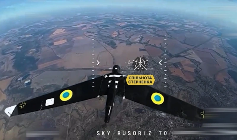 Ngoài ra, hãng tin TASS còn cho biết thông tin về sự hiện diện của các lính đánh thuê nước ngoài tại khu định cư này được biết đến nhờ việc nghe lén thông tin qua sóng radio, sau đó, nhóm này đã bị theo dõi trực quan. Ảnh minh họa: Militarnyi.