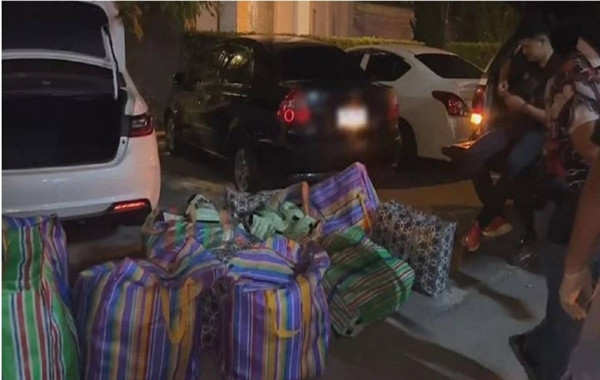 Người xưa có câu "hổ dữ không ăn thịt con", thế nhưng trong một vụ án ma túy mới xảy ra tại Thái Lan, một người bố lại nhẫn tâm lừa dối và đẩy con gái ruột vào vòng lao lý, tù tội, phá hoại cả tương lai và cuộc đời của con. (Ảnh: Chinatimes, Ltn, Wgi)