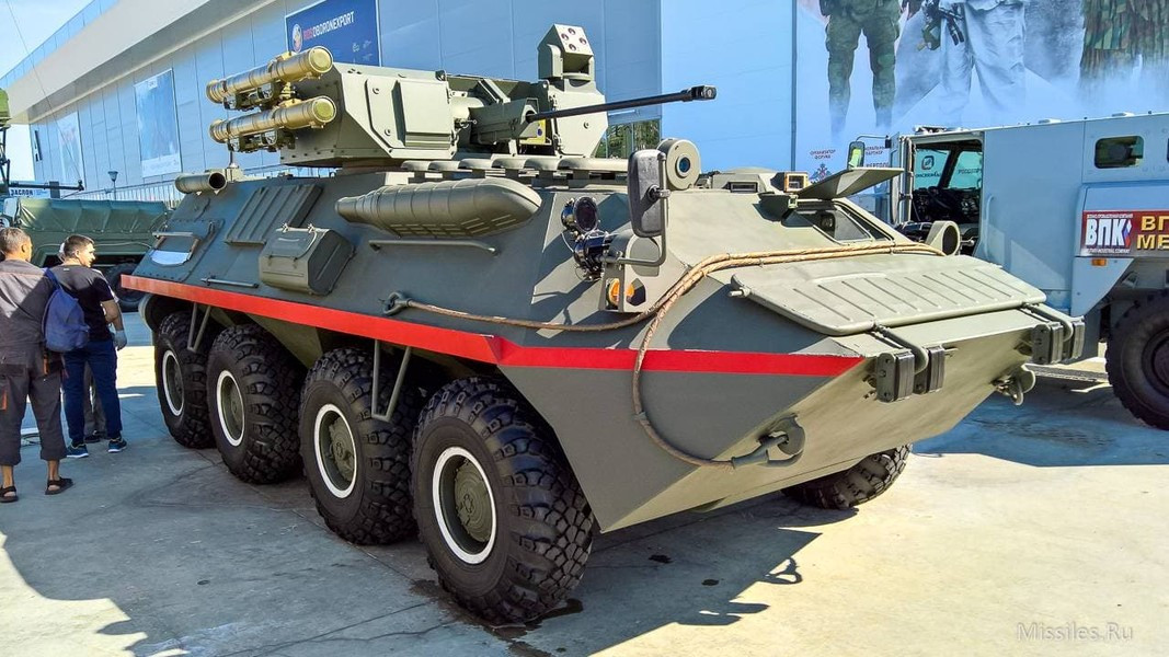 Cũng được trình diễn tại Diễn đàn Army 2024 là các biến thể BTR-82A và BTR-87 với tên lửa chống tăng Kornet tầm bắn xa và mạnh hơn, có thể dễ dàng tiêu diệt xe tăng chủ lực do phương tây chế tạo, đây chắc chắn là hướng đi mà Nga cần triển khai khẩn trương. 
