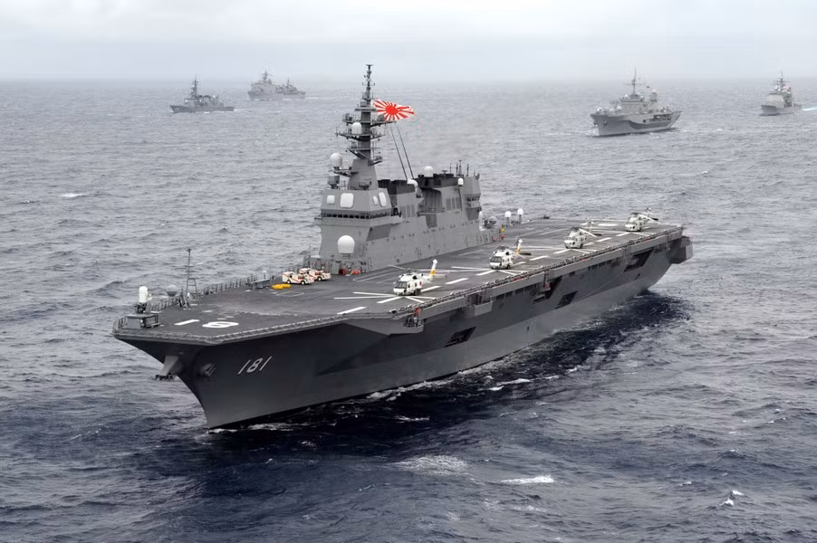 Để có cái nhìn trực quan, hãy so sánh chiếc Al Fulk với tàu khu trục chở trực thăng lớp Hyuga của Hải quân Nhật Bản, con tàu này có lượng giãn nước đầy tải lên tới 19.000 tấn với chiều dài thân 197 mét.