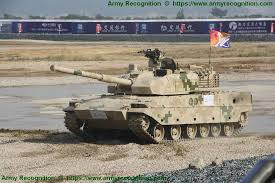 Type 15 có giáp bảo vệ cao cấp, bao gồm các module động lực học và lưới chắn chống đạn. Xe cũng được trang bị cảm biến phát hiện laser để đối phó với đạn pháo. Ảnh: Army Recognition.