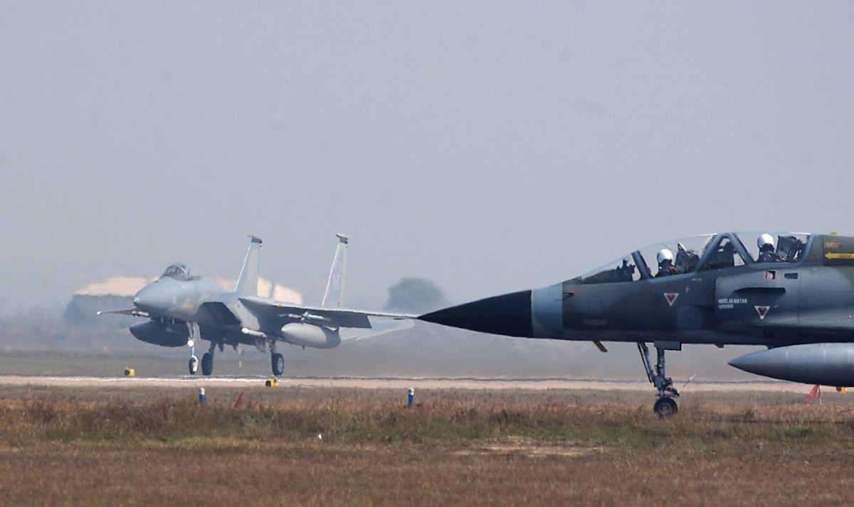 Mirage 2000, khi được trang bị vũ khí hiện đại và sử dụng chiến thuật hợp lý, vẫn là một nền tảng chiến đấu mạnh mẽ trong môi trường tranh chấp. Khả năng phối hợp với các máy bay khác như MiG-29 và Su-27 giúp tăng hiệu quả trong chiến dịch không quân phức tạp.
