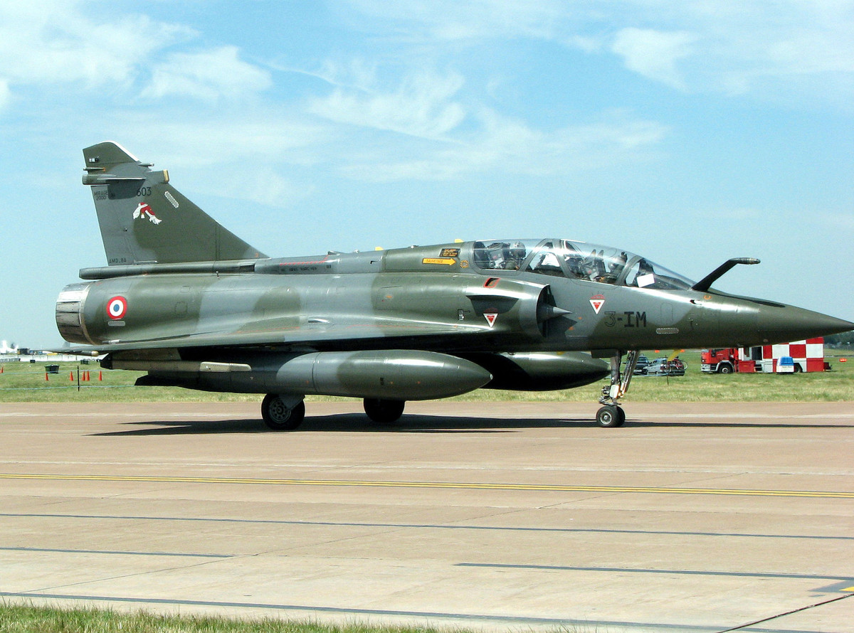Khả năng phối hợp giữa Mirage 2000-5 với MiG-29 và Su-27 là yếu tố quan trọng, đặc biệt trong tác chiến liên hợp. Không quân Ấn Độ đã thành công trong việc tích hợp các máy bay phương Tây và Nga trong các chiến dịch chung, tận dụng thế mạnh của từng loại máy bay.