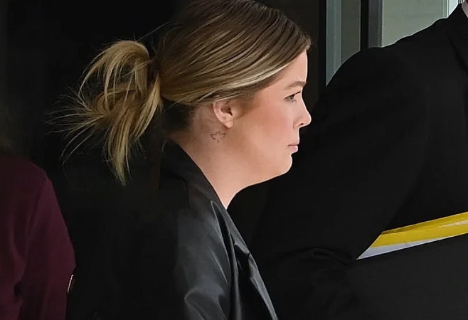 Khi bị phát hiện, biết không thể chối tội, Clavell đã thừa nhận hành vi phạm pháp trong cuộc điều tra chính thức và bị sa thải, sau đó bị kết án cải tạo cộng đồng.