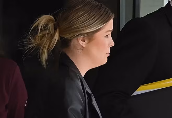 Khi bị phát hiện, biết không thể chối tội, Clavell đã thừa nhận hành vi phạm pháp trong cuộc điều tra chính thức và bị sa thải, sau đó bị kết án cải tạo cộng đồng.