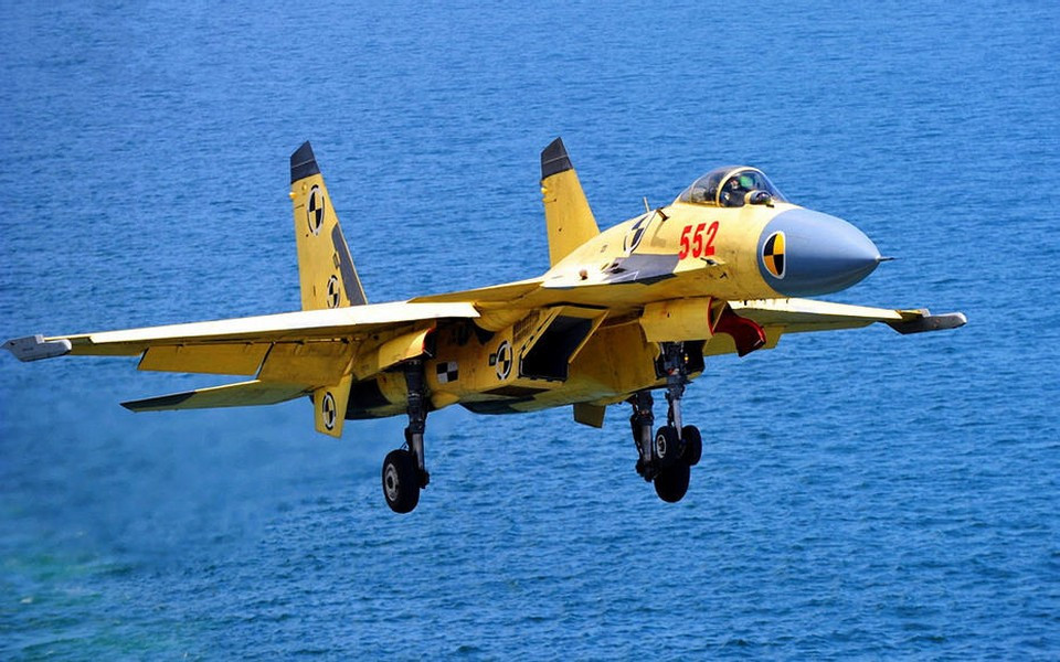 Trong tương lai, Trung Quốc có thể chế tạo hàng trăm chiếc J-15T với tính năng đáng gờm để trang bị đủ cho 6 nhóm tác chiến tàu sân bay, bên cạnh chiếc J-35A thế hệ thứ năm mới ra mắt, tạo ra sức mạnh trên không áp đảo lực lượng Mỹ và đồng minh tại khu vực Thái Bình Dương.