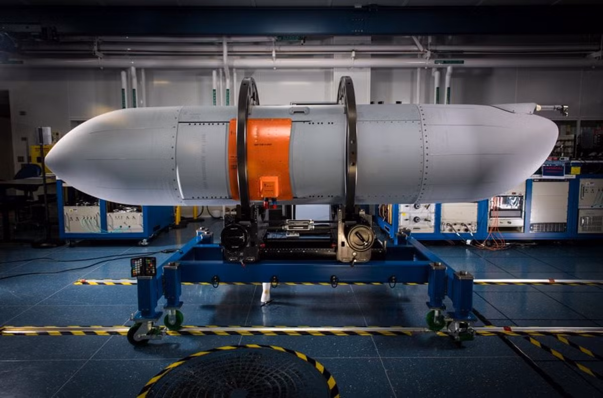 Hệ thống NGJ-MB đảm nhận vai trò quan trọng trong việc đối phó các hệ thống radar tiên tiến, mạng lưới thông tin liên lạc, các liên kết dữ liệu và các mối đe dọa tần số vô tuyến phi truyền thống.