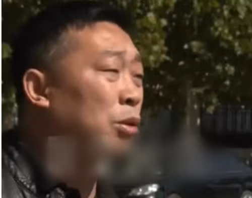 Trả lời phỏng vấn, anh Trương cũng cho biết, gia đình vô cùng hoang mang, sợ hãi và bức xúc khi bác sĩ không hề trao đổi với gia đình đã tự ý mổ thêm mắt trái của con gái anh.