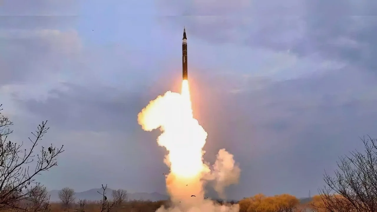 Một lĩnh vực hợp tác có thể là công nghệ hạt nhân và tên lửa. Triều Tiên hiện đang nỗ lực tăng cường kho vũ khí hạt nhân chiến thuật, nhằm tạo sức ép với các nước láng giềng như Hàn Quốc và Nhật Bản. Đồng thời, Triều Tiên cũng muốn củng cố lực lượng hạt nhân chiến lược để răn đe các phản ứng quân sự từ Mỹ và đồng minh.