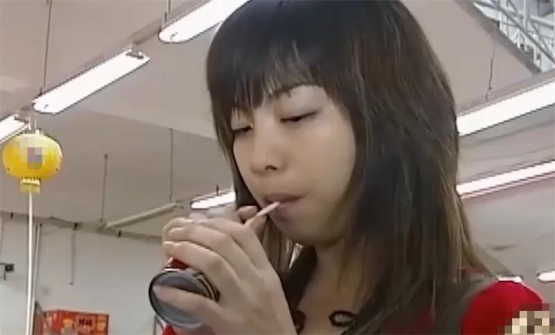 Tuy nhiên, bác sĩ cũng cảnh báo rằng việc uống nhiều như vậy cực kỳ gây hại cho gan và khuyên cô nên hạn chế lại nếu không muốn bệnh tật quấn thân. Sau khi báo chí đăng tải câu chuyện của Lưu Tĩnh, số người tìm đến để thách đấu với cô giảm đi đáng kể. Cô cũng quyết định thay đổi thói quen uống rượu vì sức khỏe của mình.