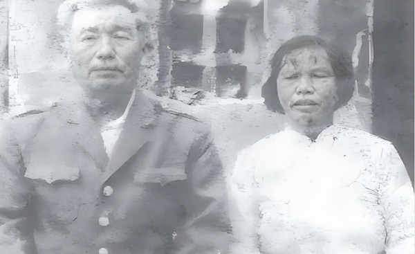 Năm 1998, khi Trần Tán Anh qua đời, Đường Giang Sơn đã đội khăn tang và lo liệu tang lễ cho ông. Một số dân làng cuối cùng cũng tin rằng Đường Giang Sơn thực sự là sự "tái sinh" của Trần Minh Đạo nhưng cũng có người hoài nghi. Đến nay, câu chuyện về "tiền kiếp" của Đường Giang Sơn vẫn là một câu hỏi lớn chưa có lời giải đáp chính xác.