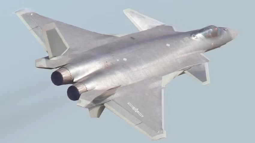 Một điều quan trọng nữa là Trung Quốc hiện nay dường như sở hữu nhiều máy bay tàng hình thế hệ thứ 5 hơn Mỹ, quốc gia vốn có lợi thế dẫn đầu khi trở thành quốc gia đầu tiên vượt qua ngưỡng này.