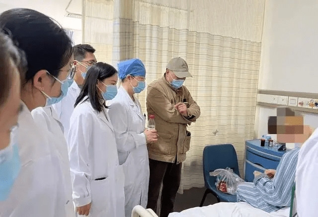 Các chuyên gia y tế khuyến cáo người dân cần chú trọng đến việc lựa chọn thực phẩm an toàn, chế biến kỹ lưỡng thức ăn trước khi sử dụng, đặc biệt là các loại thịt sống hoặc chưa được nấu chín kỹ để tránh nguy cơ nhiễm ký sinh trùng. Sự việc này cũng là lời nhắc nhở về tầm quan trọng của việc đi khám bác sĩ kịp thời khi gặp bất kỳ triệu chứng bất thường nào về sức khỏe.