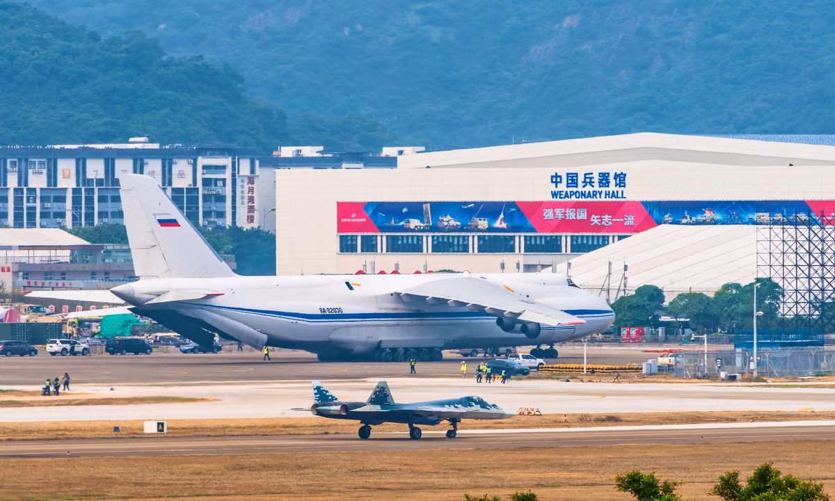 Đây không chỉ là màn trình diễn đỉnh cao của công nghệ hàng không, mà còn thể hiện tham vọng chiến lược của Nga và Trung Quốc trong bối cảnh quân sự phức tạp hiện nay.