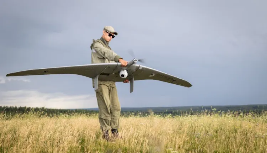 Thiết bị này vượt qua thử thách trong môi trường quân sự khắc nghiệt, đặc biệt là tác chiến điện tử, nâng cao độ tin cậy trong các nhiệm vụ quân sự. Ảnh: Defense Security Asia.