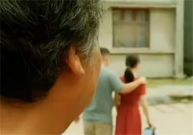 Những nỗ lực của Vũ Đồng để hàn gắn mối quan hệ giữa mẹ và vợ đều không thành công. Trước sự áp lực ngày càng tăng, vợ chồng anh quyết định mua một căn hộ riêng để có thể sống xa mẹ, hy vọng điều này sẽ giúp giảm bớt căng thẳng. Tuy nhiên, không ai ngờ quyết định này lại trở thành giọt nước tràn ly trong mối quan hệ vốn đã rạn nứt.