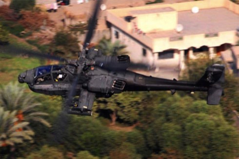 9. Hàng không quân sự: Quân đội Mỹ sử dụng máy bay ở mức độ cao, hỗ trợ rất nhiều cho binh sĩ trên chiến trường. Nhưng cũng chính điều này khiến các đội bay và các phi công trở thành mục tiêu cho hỏa lực đối phương.