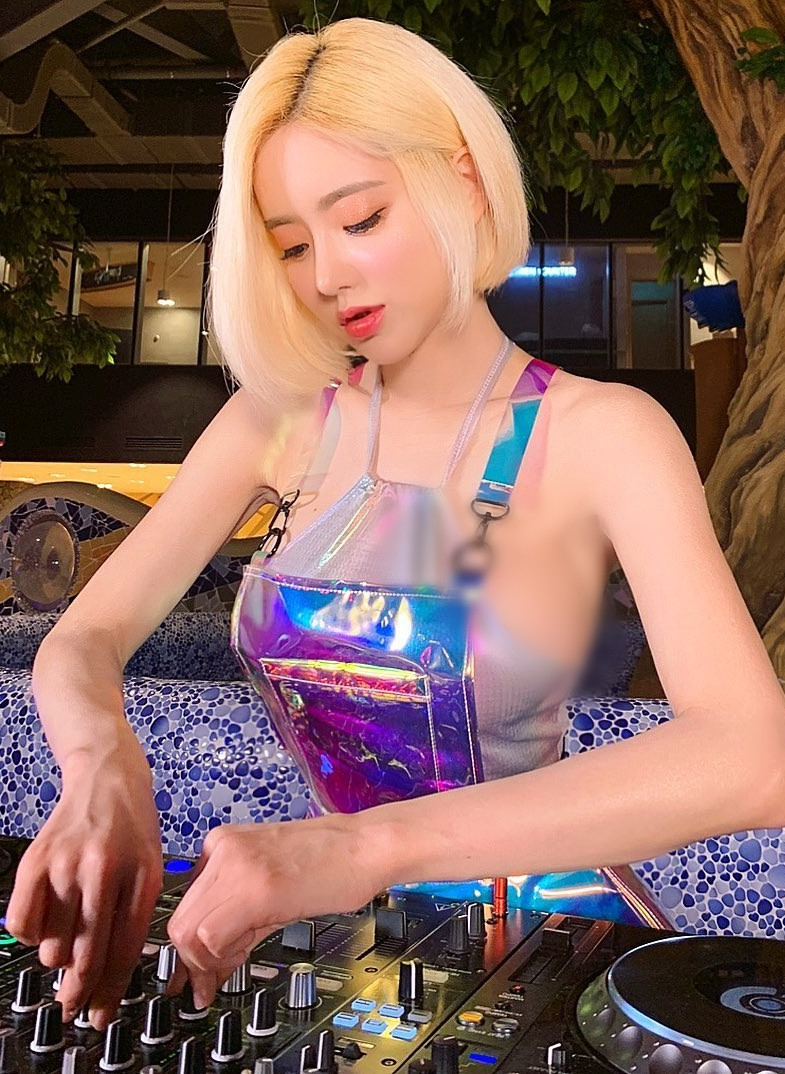 Trong mắt nhiều người, Soda thực sự danh xứng với thực khi được mọi người gọi là "nữ thần DJ".