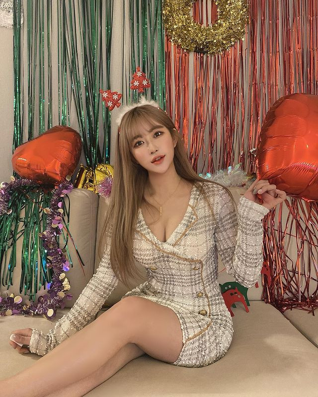 Fan hâm mộ của hot girl xinh đẹp hy vọng rằng, với sắc vóc nổi bật, Sunny sẽ ngày một nổi tiếng hơn, vươn cao hơn.