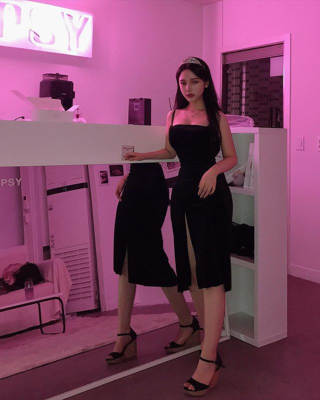 Chính vì vậy, thi thoảng cô nàng phá cách cũng không sao, miễn là đừng tái diễn nhiều lần một trò.