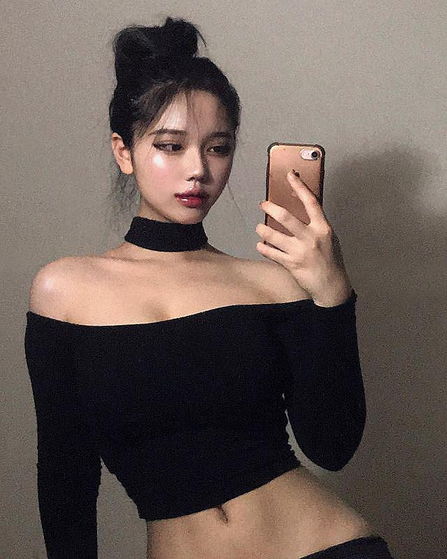 Đa số mọi người đều cho rằng, với gương mặt và sắc vóc của GJ, việc nổi tiếng hơn là điều không khó. Cô nàng có thể xây dựng thêm các kênh khác để đẩy mạnh tên tuổi.