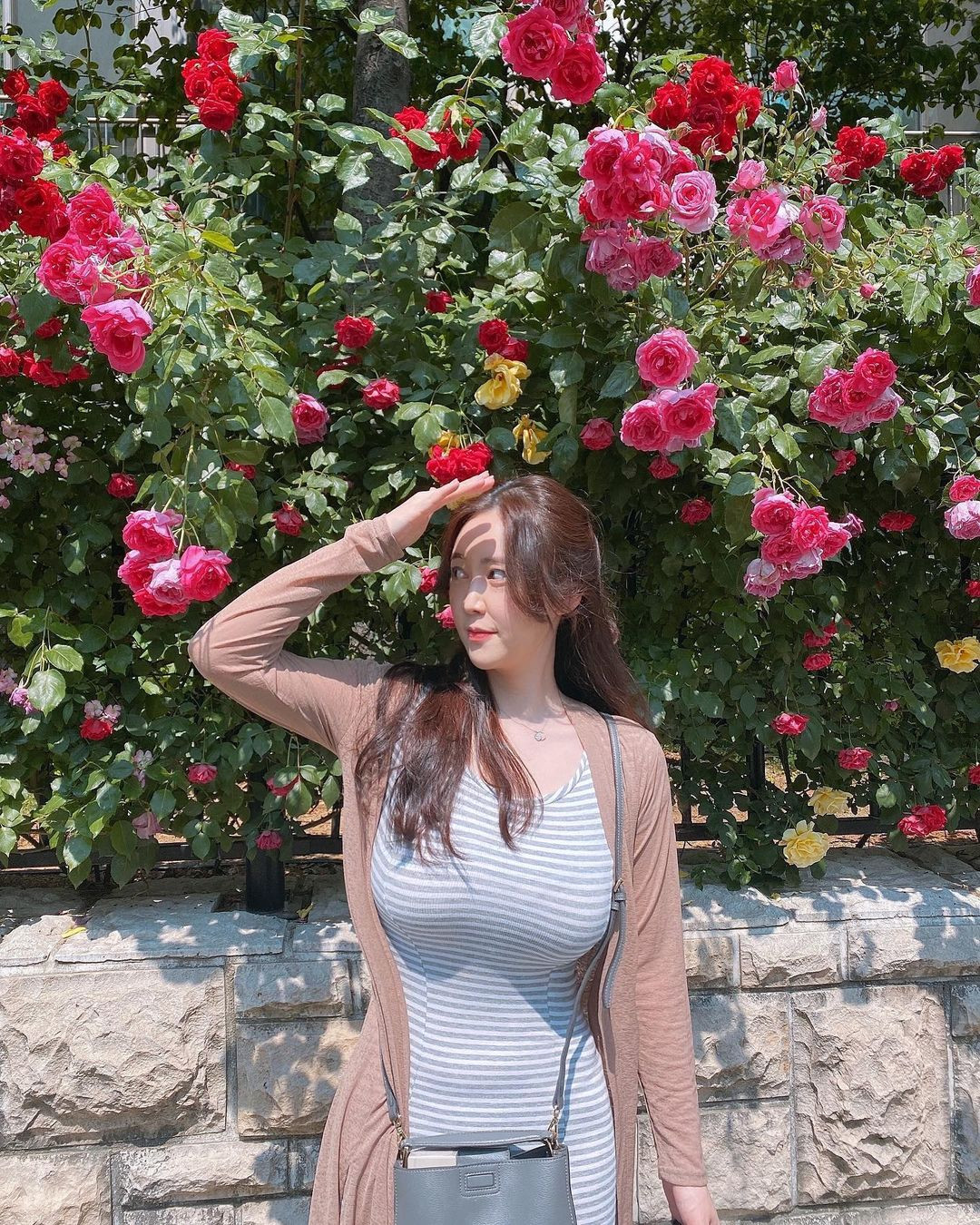 Tuy không phải là người mẫu nhưng có thể thấy Park Sujin thực sự rất quan tâm đến sức khoẻ và nhan sắc của mình. Theo cô nàng, tập thể dục vừa giúp con người có được cơ thể săn chắc, đẹp đẽ vừa tốt cho sức khoẻ lại giải toả căng thẳng.