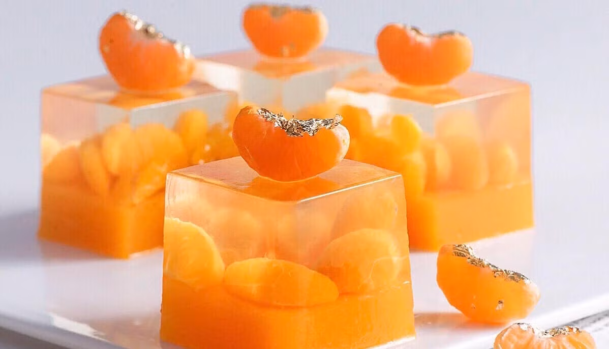 Để chữa ngán, ngấy, hôm nay giới thiệu với mọi người món thạch quýt pha lê độc đáo, không chỉ ngon miệng, màu sắc còn cực kỳ bắt mắt.