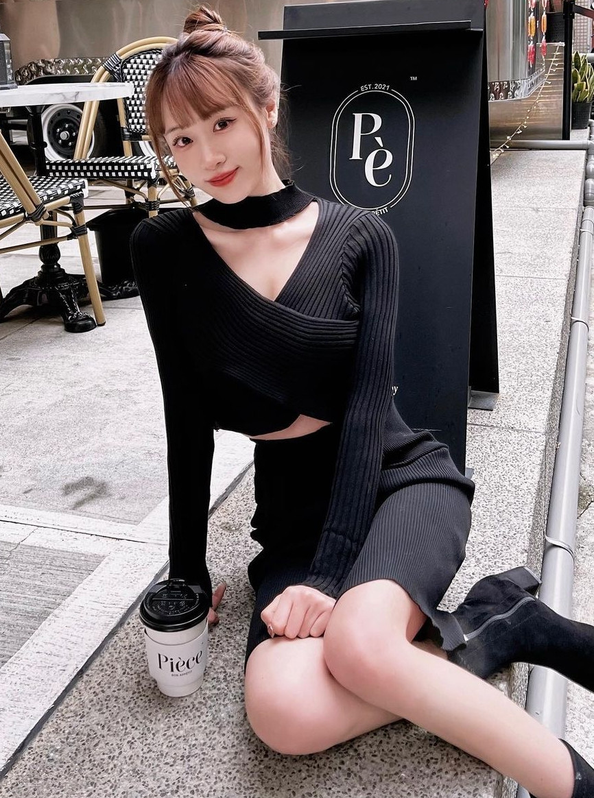 Có thể nói, đây chính là phong cách "đinh" của cô nàng, tạo nên "đặc điểm nhận dạng" của Tiểu Trần.