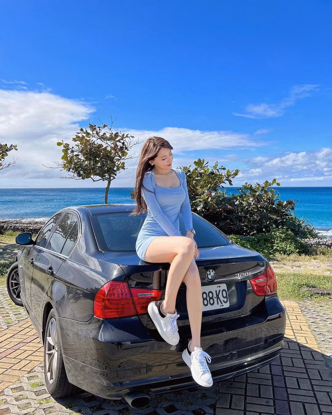 Hiện tại, cuộc sống của cô giáo xinh đẹp Kelly đang vô cùng vui vẻ, hạnh phúc. Cô nàng sống ở Đài Bắc, hiện là giáo viên tiểu học, phụ trách môn Toán học.