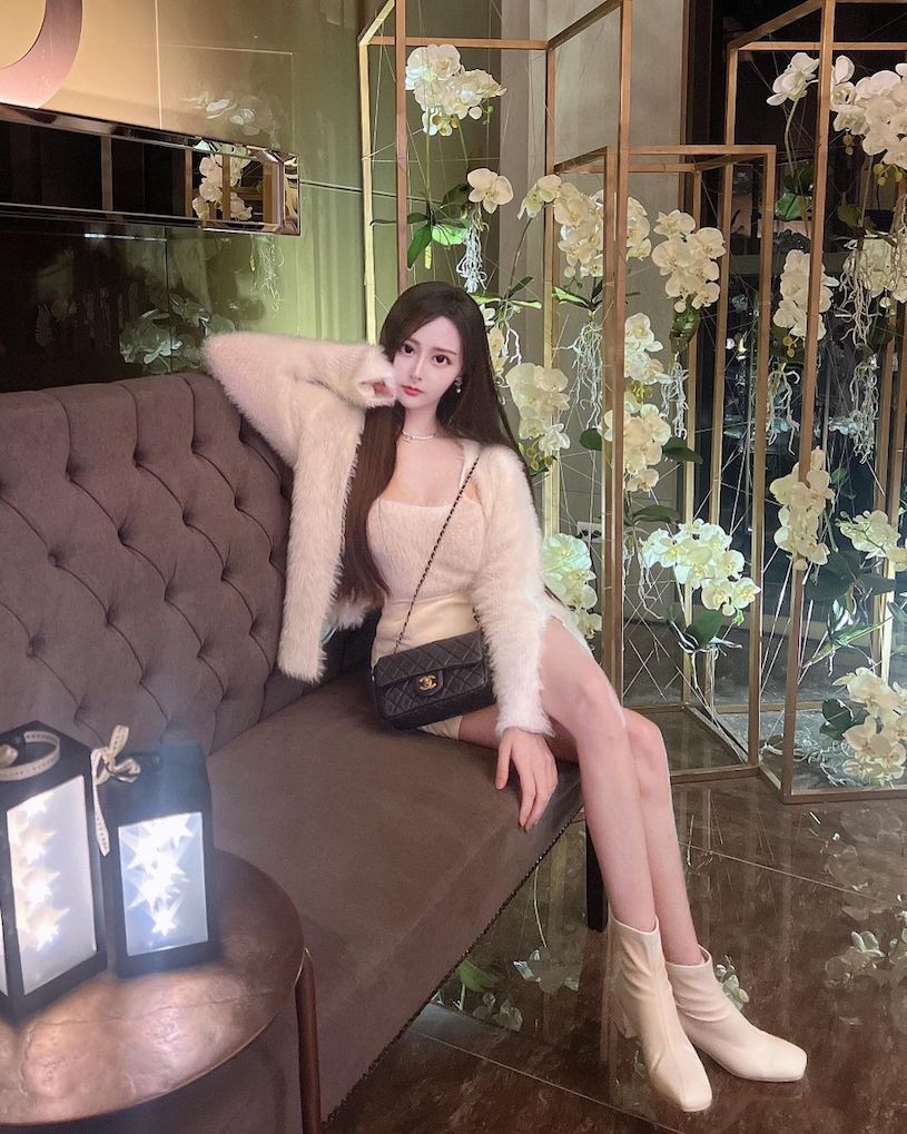 Nhiều người thậm chí còn nói thẳng rằng họ sợ khi nhìn vào khuôn mặt của hot girl này.