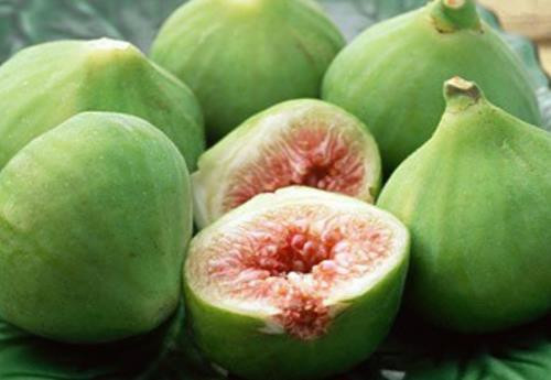 Chưa hết, quả sung ngọt khô có chứa sắt, là thành phần chính của Hemoglobin. Tiêu thụ quả sung khô giúp cải thiện nồng độ Hemoglobin trong máu, từ đó giúp tình trạng thiếu máu trở nên khả quan hơn, thực sự vô cùng tốt.