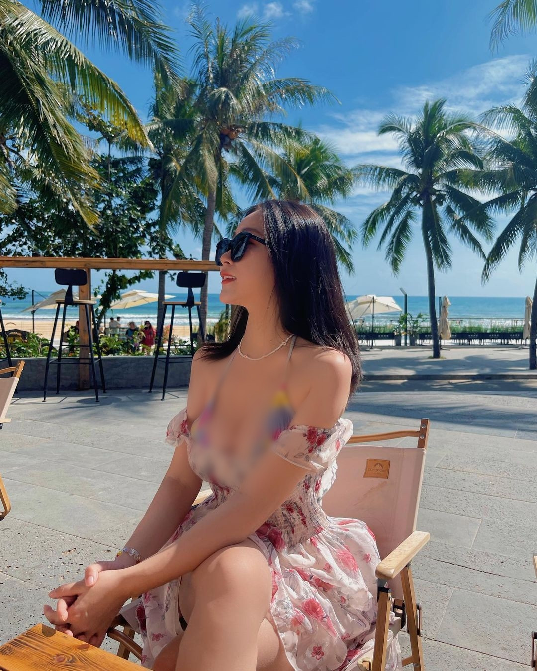 Dạo gần đây, Châu Châu nổi lên như một hot girl gợi cảm không hề e ngại. Cô nàng thay đổi phong cách thường xuyên nhưng tựu chung lại đều khoe dáng cực tốt.