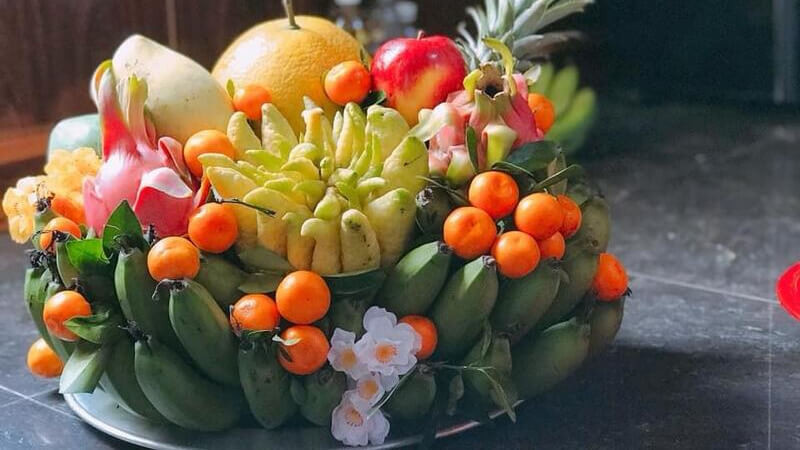 Ngày Tết, thứ không thể thiếu để trang trí trên bàn thờ mỗi gia đình đó là mâm ngũ quả. Mâm ngũ quả không chỉ khiến không khí Tết lan tỏa khắp nơi mà còn mang ý nghĩa tâm linh hết sức quan trọng. (Ảnh minh họa)
