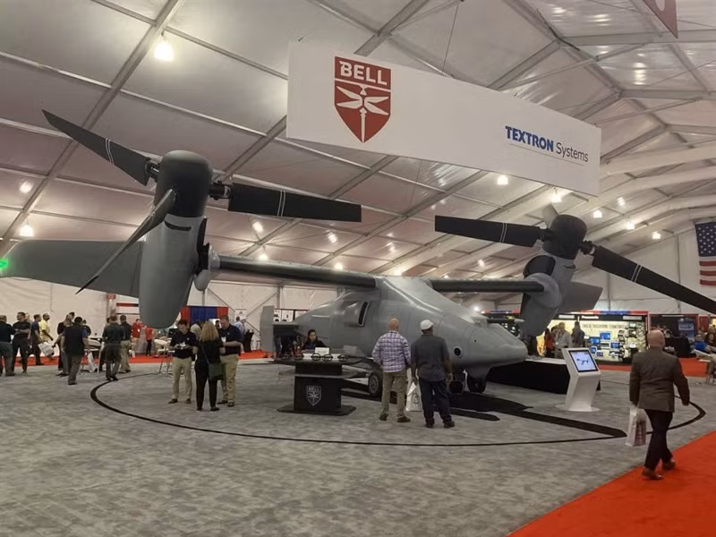 Dù V-247 Vigilant chỉ có tổng trọng lượng khô khoảng 7,2 tấn nhưng nó có thể mang theo số lượng vũ khí, cảm biến và nhiên liệu lên đến gần bằng trọng lượng của nó. Ngoài việc gây ấn tượng bởi sự đa nhiệm của V-247 Vigilant, UAV này còn gây ấn tượng mạnh hơn bởi tốc độ nó có thể đạt được. Máy bay có thể đạt tốc độ tối đa lên đến gần 600 km/h, tốc độ bay tuần tra khoảng 463 km/h, và khi cần duy trì thời gian hoạt động lâu dài, nó sẽ bay với tốc độ hơn 300 km/h.