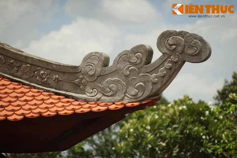 Họa tiết trang trí trên đầu đao của tiểu đình.