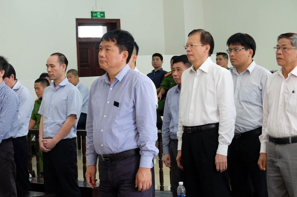 Boi thuong 'nho giot', ong Dinh La Thang khong duoc giam an?