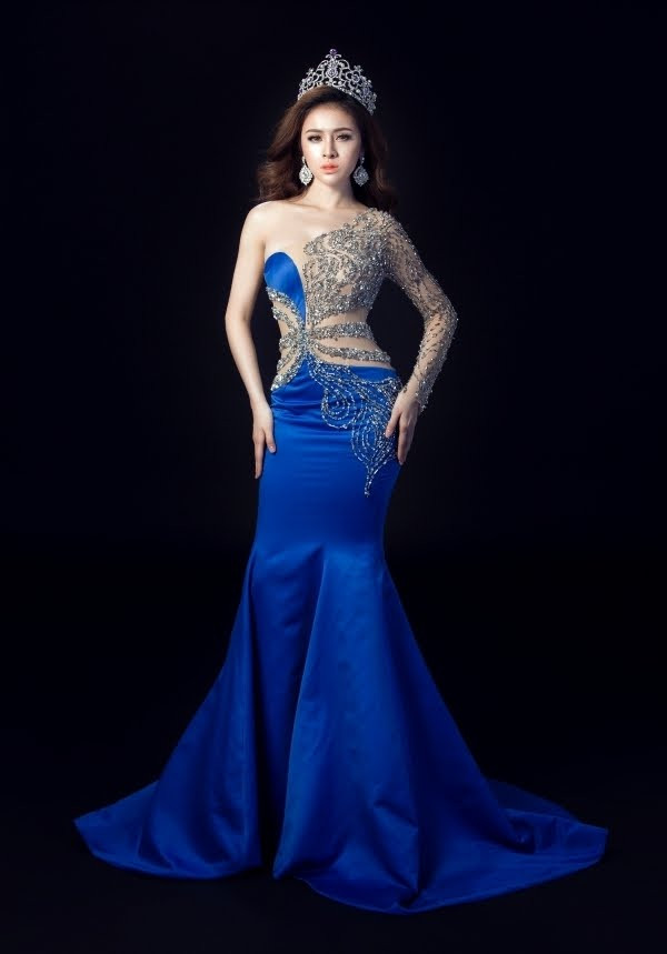 Phía Thư Dung không nhất quán ngay từ đầu trong việc lựa chọn số lượng váy áo, cũng như dây dưa trong việc thanh toán tiền bạc và bảo đảm quyền lợi cho NTK như đã bàn ban đầu là nguyên nhân khiến NTK Đức Vincie không muốn hợp tác cùng người đẹp lần hai.