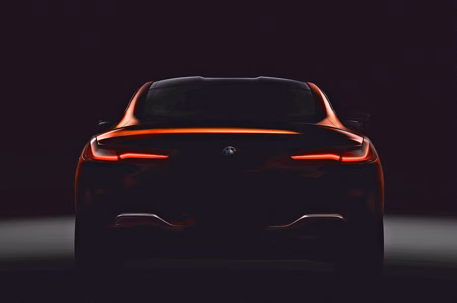 Có khả năng giống với loại được trang bị trên BMW M5 mới nhất, là động cơ V8 tăng áp kép 4,4 lít công suất 592 mã lực và hệ truyền động 4 bánh M xDrive. BMW 8-Series sẽ thừa hưởng các công nghệ hàng đầu được tìm thấy trên BMW 7-Series, bao gồm các chức năng bán tự động thế hệ mới nhất.