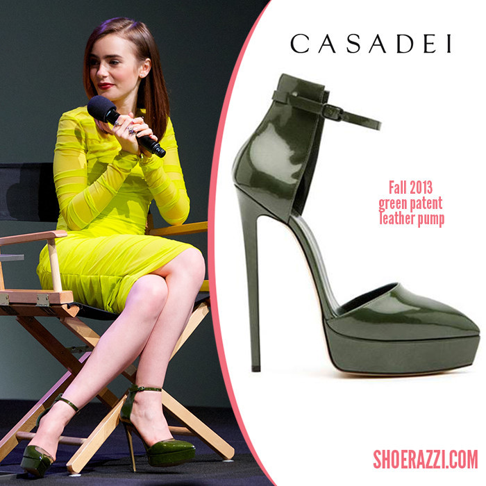 Theo đuổi phong cách thời trang nữ tính, diễn viên xinh đẹp Lily Collins cũng là fan của những mẫu giày cao chót vót 15-20 cm. Dù diện đầm dạ hội hay váy ngắn bó sát, "công chúa Hollywood" đều ưu tiên lựa chọn giày gót nhọn để tôn dáng.