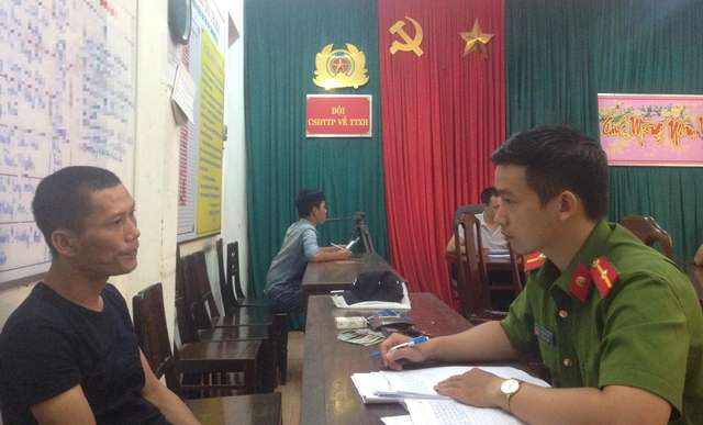 Công an TP Huế lấy lời khai đối tượng Dụng.