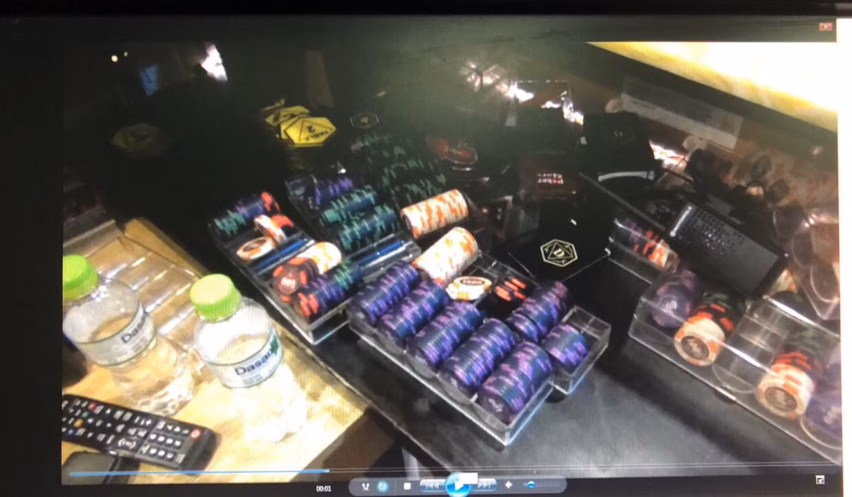 Lượng lớn phỉnh để phục vụ các con bạc sát phạt