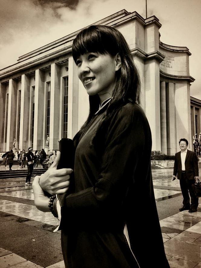 Được biết, vợ nam ca sĩ tên là Thùy Trang, sinh ra trong một gia đình giàu có ở TP.HCM. Năm 2008, chị nên duyên vợ chồng với Phạm Anh Khoa với một đám cưới vô cùng giản dị